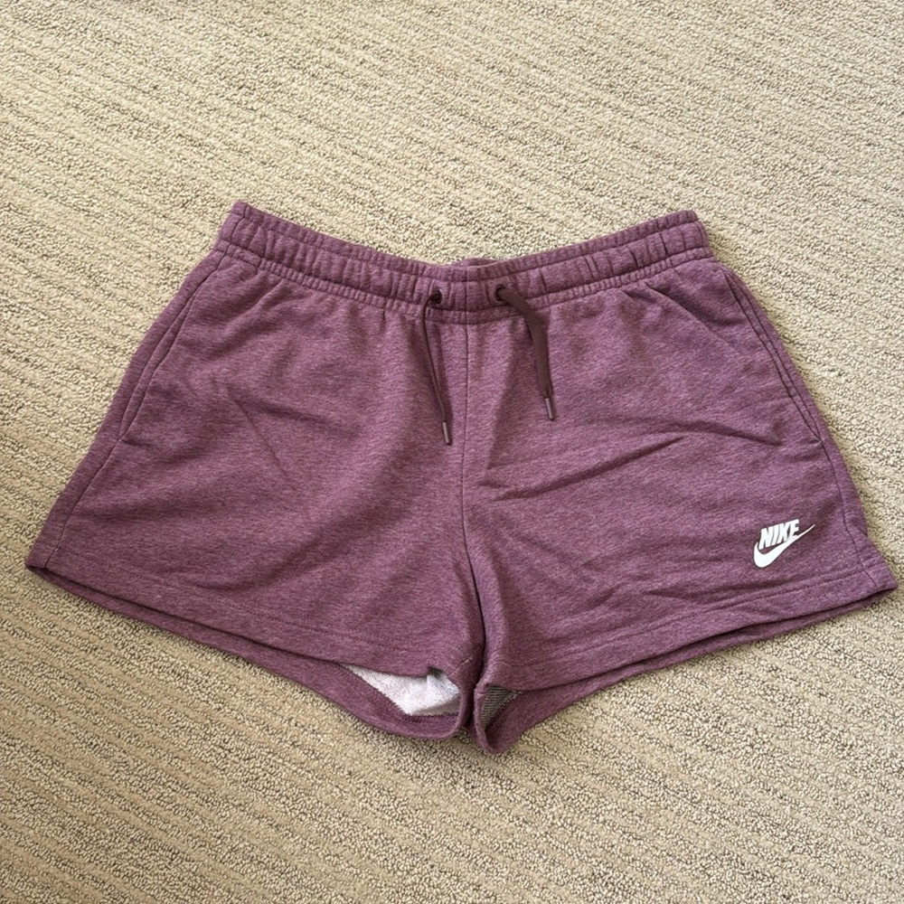 Women's Nike Sportswear Club Fleece Shorts Purple Size Medium